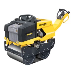 Cilindru compactor bw-65d m-740kg l-650mm 2 role vibrante f-impact-50/13kn fv-3780bpm exc-0.50/0.25mm kohler-kd15/440 diesel st-electric BOMAG